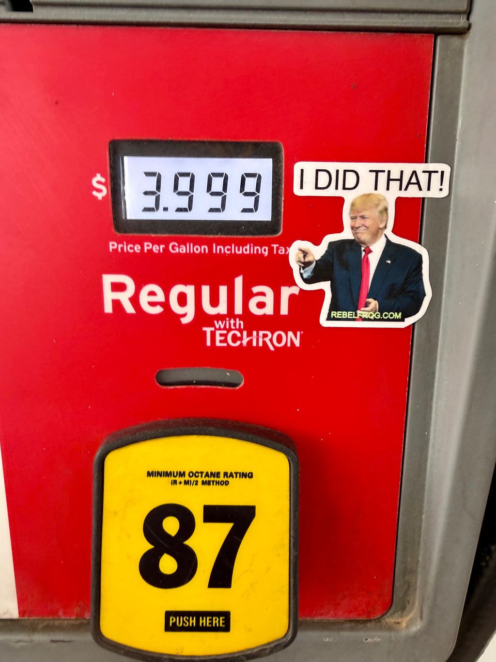 “I DID THAT!” Political Sticker – Rebel Frog 2”x2” Vinyl Slap